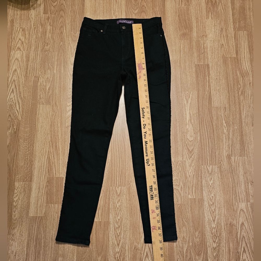 Gloria Vanderbilt Women's Black Skinny Jeans With Beading Size 6
